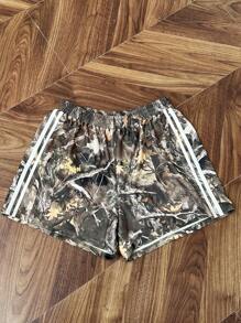 Muchica Plus Size Summer Maple Leaf Print Contrast Striped Shorts - Multicolor - View 1