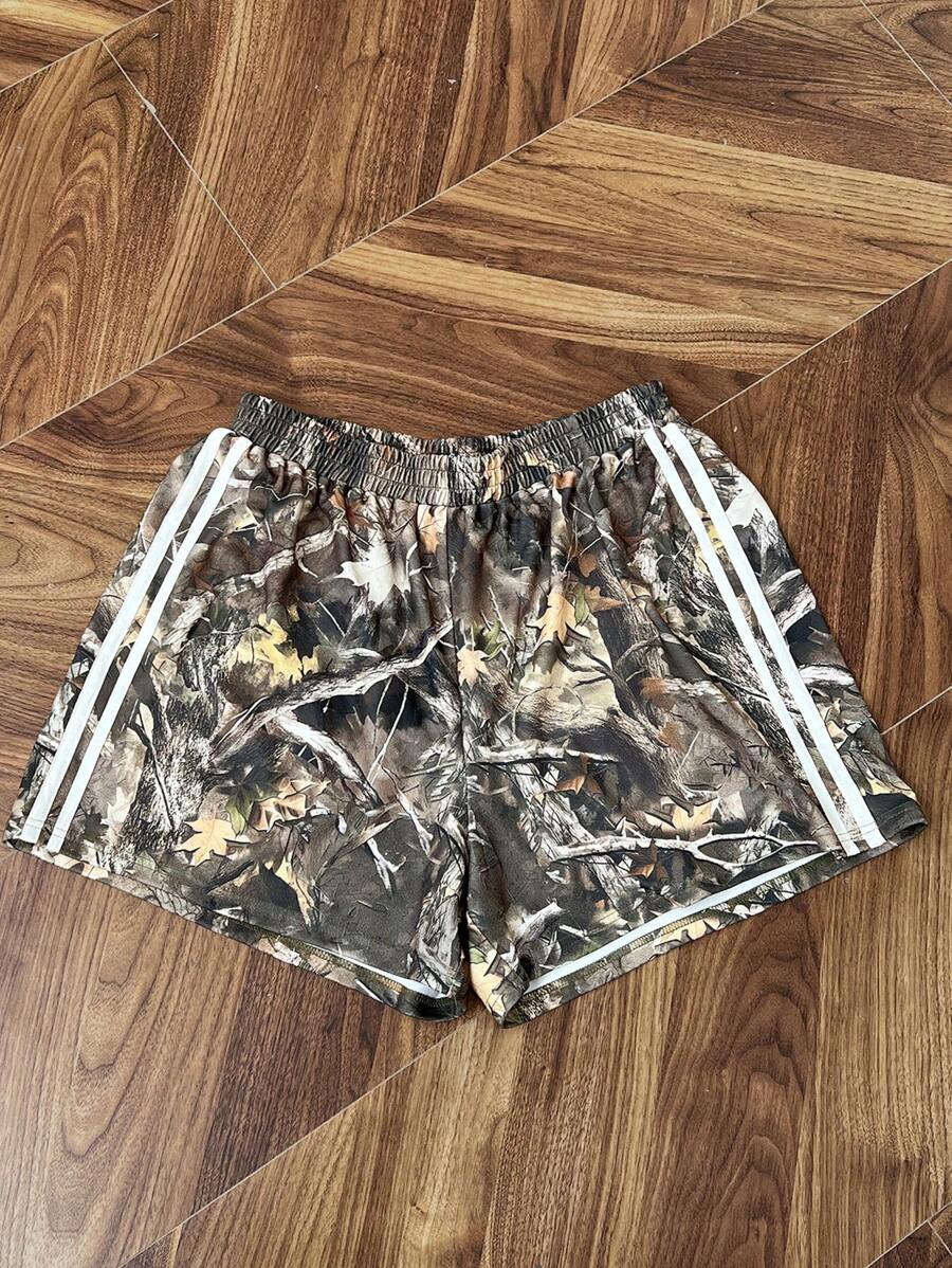 Muchica Plus Size Summer Maple Leaf Print Contrast Striped Shorts - Multicolor - View 1