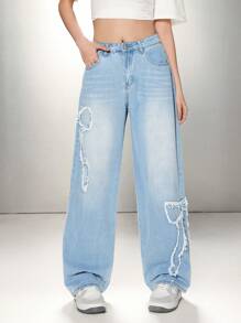 SHEIN EZwear 女士甜美復古寬腳牛仔褲，蝴蝶結和下午茶元素設計，藍色 - 淺色水洗藍 - 查看 5