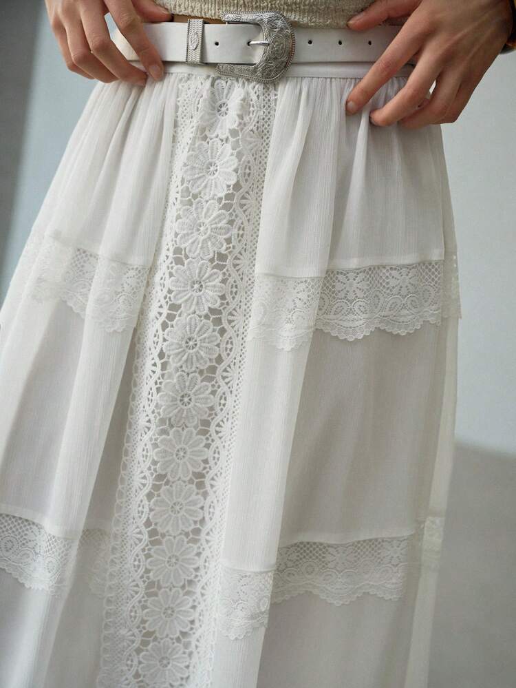 CONTRAST LACE BELTED SKIRT