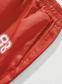 PAVTROS Manfinity Streetrush 男士拼色简约标语印花短袖 T 恤和短裤复古衬衫套装，男士两件套服装男士短裤 2 件套男士 2 件套短裤 - 紅色 - 查看 5