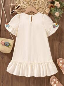 Young Girl Bohemian Style Faux Floral Embroidery Print V-Neck Ruffle Hem Casual Dress - Beige - View 2