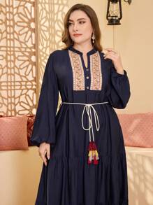 Al Najma 女士立领灯笼袖飘逸农家连衣裙，抽绳和流苏饰边，加大码，舒适亚麻混纺 - 藍色 - 查看 3