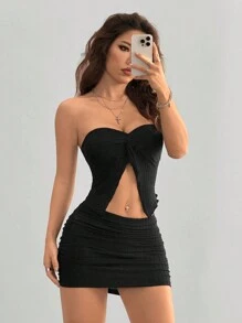 SHEIN Privé 女士纹理扭纹前褶边下摆修身短款上衣和低腰裙 2 件套，适合下午茶、休闲装、度假、分层或派对装，秋冬季 - 黑色 - 查看 4