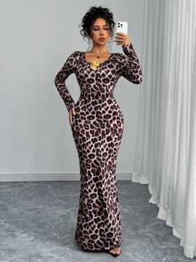Chiquease Vestido largo de estampado de leopardo con decoración metálica en color oro rosa y escote sexy de estilo ajustado, nuevo modelo 2024 (estampado aleatorio)