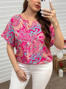 SHEIN LUNE Plus Size Women Notch V-Neck Short Sleeve Printed Casual Blouse Valentine Summer Outfits For Women Summer Spring Clothes Spring Outfits For Women Summer Boho Old Money