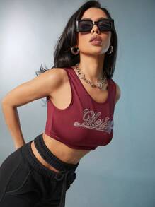 Denimoi Rotes Crop Top mit rundem Ausschnitt und Buchstabenaufdruck - Bordeaux - Übersicht 2