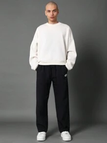 SUMWON 低裆尼龙运动裤，运动休闲慢跑裤，带地球标志，街头潮流，高性能下装，运动都市风格，休闲训练 - 黑色 - 查看 3