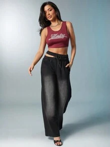 Denimoi Rotes Crop Top mit rundem Ausschnitt und Buchstabenaufdruck - Bordeaux - Übersicht 5