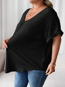 SHEIN CURVE+ Plus Size V-Neck Ribbed Christmas T-Shirt With Thermal Lined, Autumn/Winter