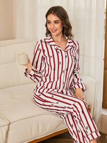 SHEIN Conjunto de pijama de 2 piezas con pantalones holgados y cómodos con estampado de rayas rojas y blancas y letra, y top de manga larga para mujer