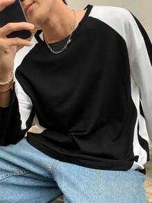 Manfinity Dauomo 男士休闲宽松款拼色圆领长袖 T 恤 - 黑與白 - 查看 1