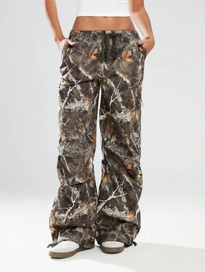 TRNVIE 1 件女式军绿色休闲百搭长裤，带树枝印花、口袋和松紧腰带