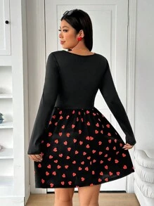 SHEIN EZwear 女士加大码情人节连衣裙情侣款心形图案拼布连衣裙下摆连衣裙长袖方领连衣裙春夏装 - 彩色 - 查看 2