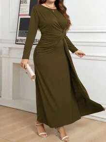 SHEIN Clasi Vestido verde oliva con frente retorcido y dobladillo curvo, talla grande - Verde militar - Ver 4