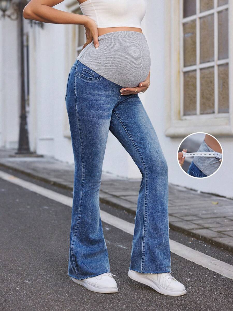 SHEIN 孕妇弹力腰部紧身喇叭牛仔裤，蓝色，夏季波西米亚风薄款牛仔喇叭裤 - 深色水洗藍 - 查看 1