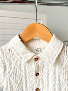 SHEIN Vintaside Kids Conjunto de ropa para bebé niño de 0 a 1 año, Camisa de manga corta y pantalón corto color albaricoque, Tela texturizada adecuada para que los bebés usen afuera en verano