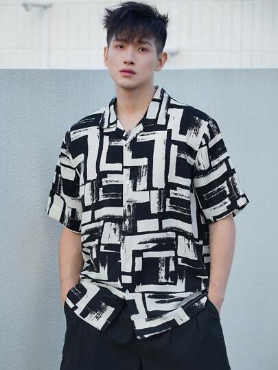 DAZY Men's Geometric Print Short Sleeve Shirt For Vacation, Beach, Summer,Fall Clothes