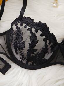 Esselle 2pcs Women Solid Color Lace Patchwork Sexy Lingerie Set - Black - View 3