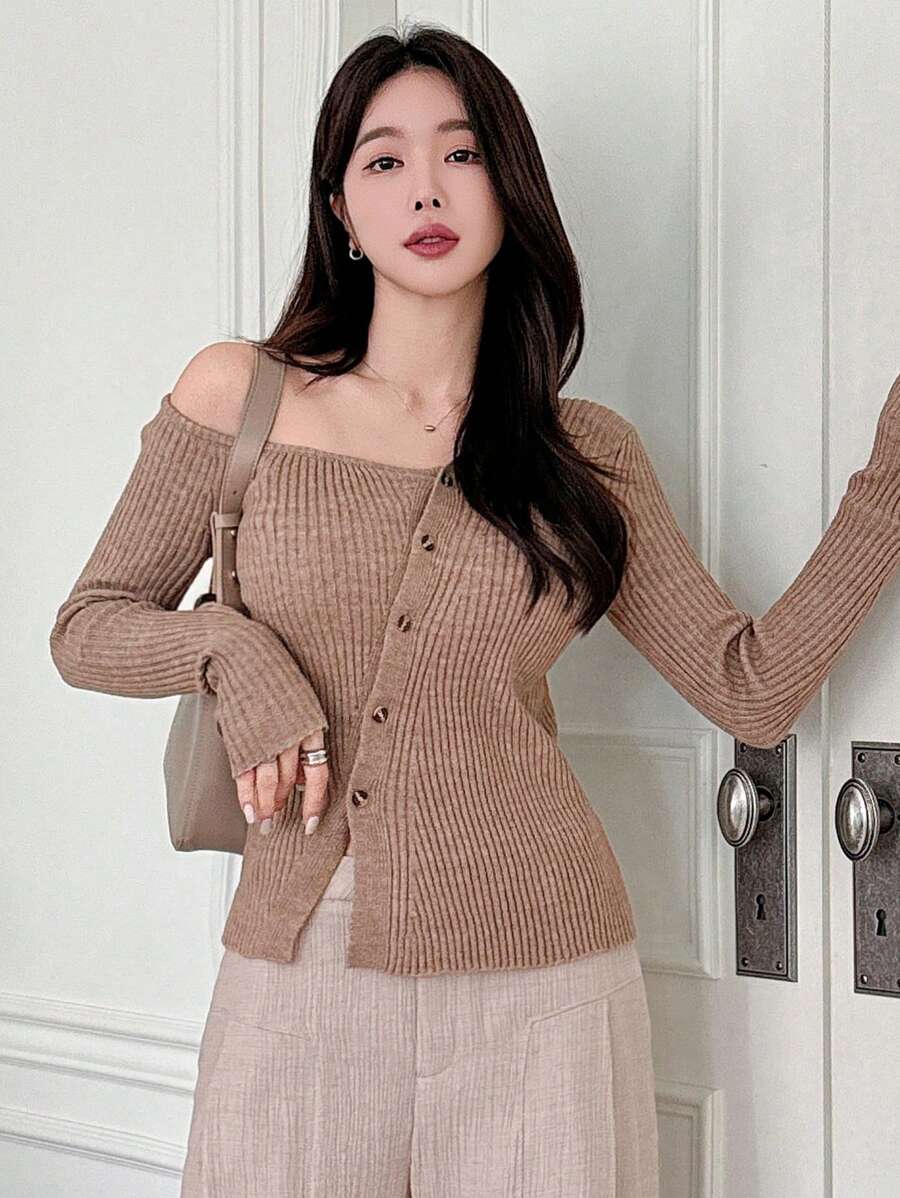 DAZY 女士秋季露肩纽扣前开襟休闲毛衣，秋季女装 - 卡其色 - 查看 1