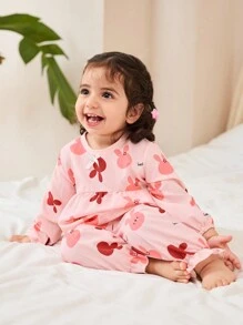 SHEIN 2pcs Baby Girl Cute Rabbit Full Print Textured Fabric Loose Fit Long Sleeve Top And Long Pants Casual Home Outfit Set - Pink - View 7