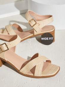 SHUZIA 宽版女式搭扣带交叉带方头木纹粗跟拉菲草凉鞋 - 加大码舒适、时尚、百搭 - 米色 - 查看 5