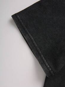 SHEIN 1pc Teen Boys Oversized High-Street Retro Red And White Flame Face Graffiti Text Pentagram Halloween Print Black Dropped Shoulder Snow Wash T-Shirt, Spring Wear