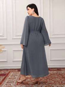 Al Najma 大码女式土耳其和阿拉伯传统长款束腰连衣裙 - 灰色 - 查看 2