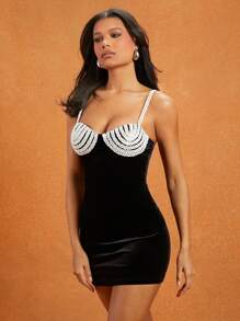 Hauture 编织胸围吊带天鹅绒迷你连衣裙，简约时尚日常休闲情人节连衣裙 - 黑與白 - 查看 3