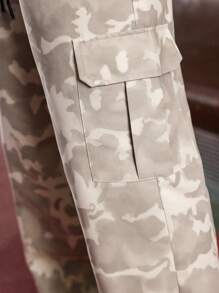 Manfinity Streetrush Pantalones casuales con bolsillos y amarre delantero estilo camuflaje para uso diario de hombres