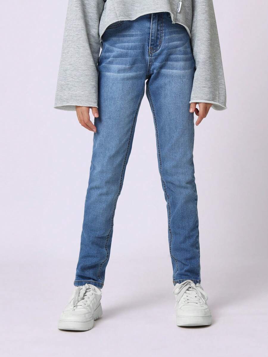 SUMWON Tween Girls Relaxed Skinny Fit Jean - Medium Wash - View 1