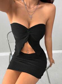 SHEIN Privé 女士纹理扭纹前褶边下摆修身短款上衣和低腰裙 2 件套，适合下午茶、休闲装、度假、分层或派对装，秋冬季 - 黑色 - 查看 3