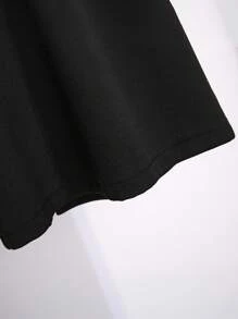 SHEIN LUNE Plus Size Women Casual Loose Decorative Button Pendant Capri Pants, Versatile Commuter Style - Black - View 3