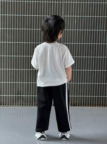 SHEIN Young Boys Casual Daily Contrast Side Stripe Knit Straight Loose Sweatpants, Suitable For Summer, Spring, Great For Outdoor, School, Street Style, Party And Casual Wear, High Cost-Performance