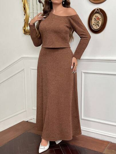 SHEIN Privé 加大码优雅复古棕色不对称肩上衣和 A 字宽松喇叭下摆半身裙 2 件套，温暖有弹性，适合户外或休闲穿着
