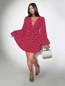 Celure 大码女式圆点 V 领长袖休闲连衣裙，简约时尚，适合日常穿着