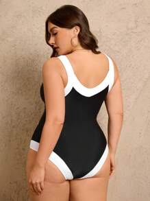 SHEIN Swim Curve Summer Plus Size Women One-Piece Wide-Strap Black & White Contrast Color Solid Button-Front Bottom Triangle Swimsuit, Minimalist Design - Black and White - View 2