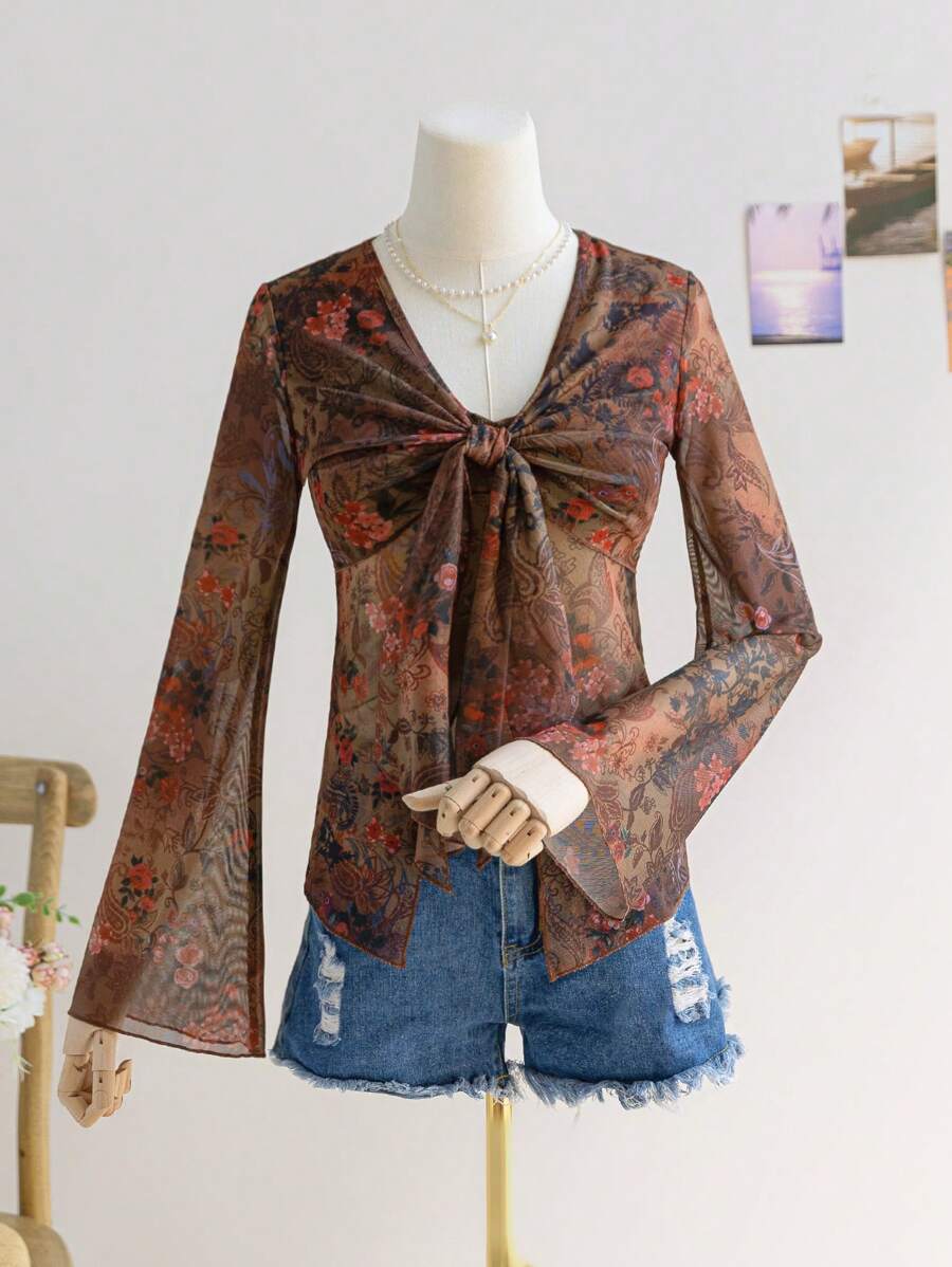 Soleia Áo cánh thời trang bó sát tay loe đan lưới in họa tiết cổ chữ V cho nữ, thích hợp cho kỳ nghỉ, tiệc tùng, lễ hội âm nhạc, lễ Phục sinh, lễ hội hóa trang, trà chiều, xuân/hè - Nhiều màu - Xem 1