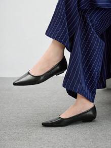 CUCCOO BIZCHIC Women's Black Pointed Toe Flat Shoes, Low Heel Dress Flat Shoes For Commuting, Dating, Party, Vacation, Retro Style, Spring Casual Wear - Black - View 5