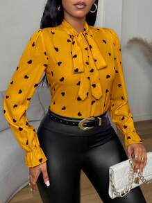 Lyxana Blusa de mujer de manga larga con estampado de corazón y mariposa, con cordón delantero, para ropa de Año Nuevo