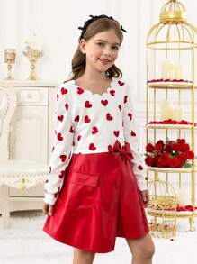Jupe mini froncée noire unie à découpes, idéale pour les sorties et événements, élégante et polyvalente, pour jeune fille au début du printemps. Assortie à un t-shirt moulant imprimé cœur avec décoration nœud papillon et jupe droite  rouge. Ensemble chic de 2 pièces pour les fêtes et les réunions - Rouge - Voir 4