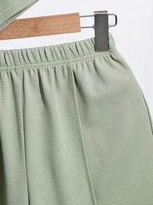 SHEIN Leap Crew Conjunto informal de 2 piezas con camisa de cuello polo de manga corta y pantalones cortos para niño preadolescente - Verde militar - Ver 7