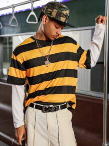 Manfinity EMRG Camiseta de manga larga con estampado de rayas y empalme Manfinity Streetrush para hombre, ropa urbana de manga larga con bloqueo de color a rayas y empalme 2 en 1