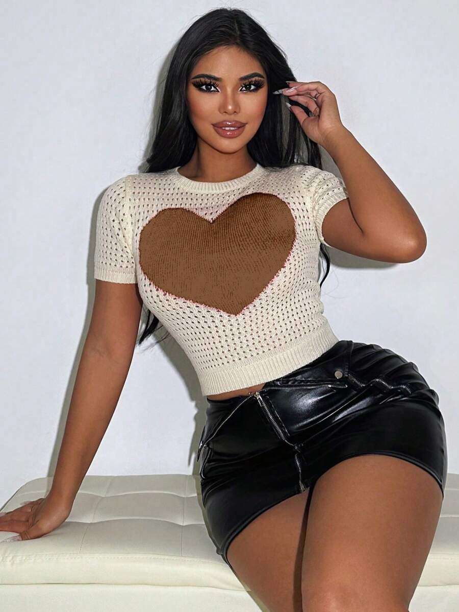 Zolique Women Crew Neck Short Sleeve Hollow-Out Casual Heart Knit Top - Multicolor - View 1