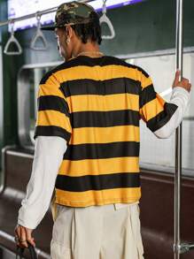 Manfinity EMRG Camiseta de manga larga con estampado de rayas y empalme Manfinity Streetrush para hombre, ropa urbana de manga larga con bloqueo de color a rayas y empalme 2 en 1