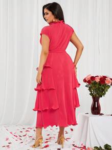 SHEIN SXY Vestido de línea A de talla grande con cuello alto, volantes y encaje en color rojo rosa para el Día de San Valentín, apropiado para uso diario, vacaciones, playa, cita, fiesta de cumpleaños, fiesta de despedida de soltera, fiesta, baile, cita en pareja, elegante, casual, compras, uso diario, al aire libre, coqueto, fácil de combinar y estiliza la figura.