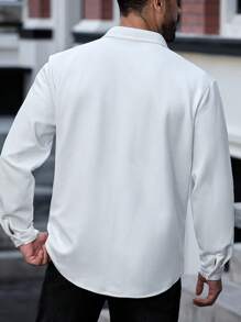 Manfinity Homme Plus Size Men's Solid Color Single-Breasted Double Pocket Long Sleeve Shirt, Autumn - White - View 2