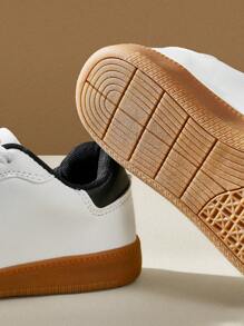 CUCCOO EASI 女士字母印花厚底休闲运动鞋，适合日常外出，女士运动鞋，春季鞋，复活节运动鞋 - 白色 - 查看 9