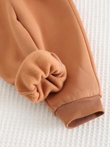 Cozy Pixies Conjunto de 3 piezas para bebé niño que incluye chaleco sin mangas de cuello alto con estampado, camisa de unicolor y pantalones