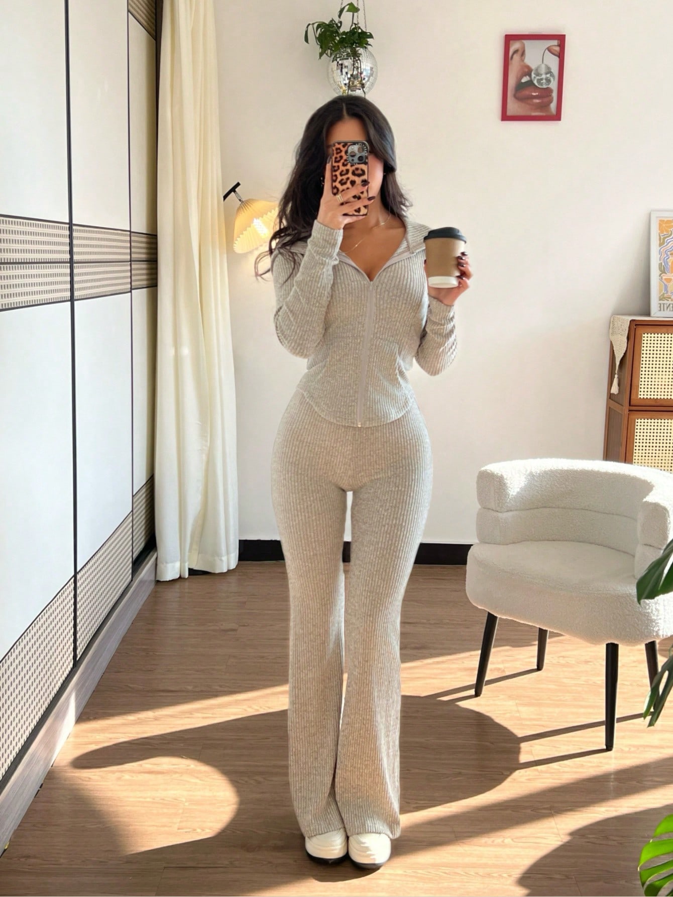 بدلة نسائية مكونة من جاكيت وبنطال للشتاء